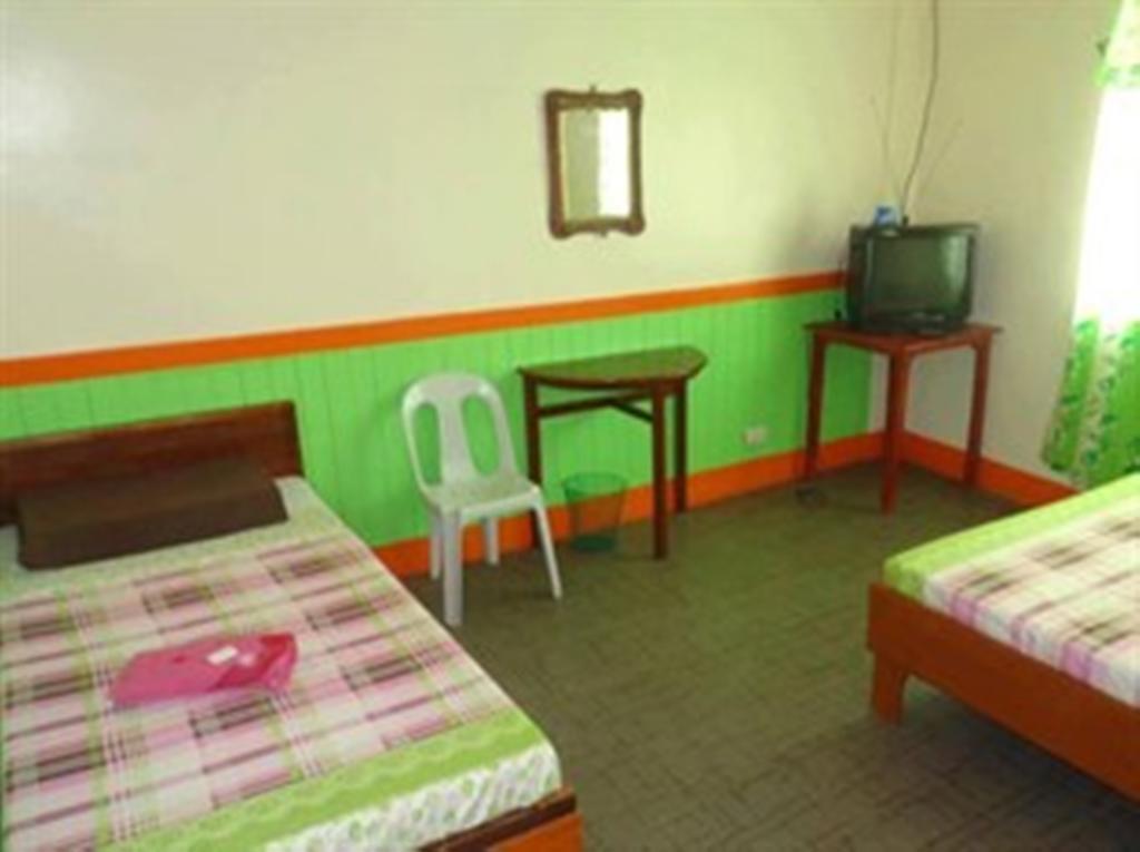 Np Festival Inn Kalibo Oda fotoğraf